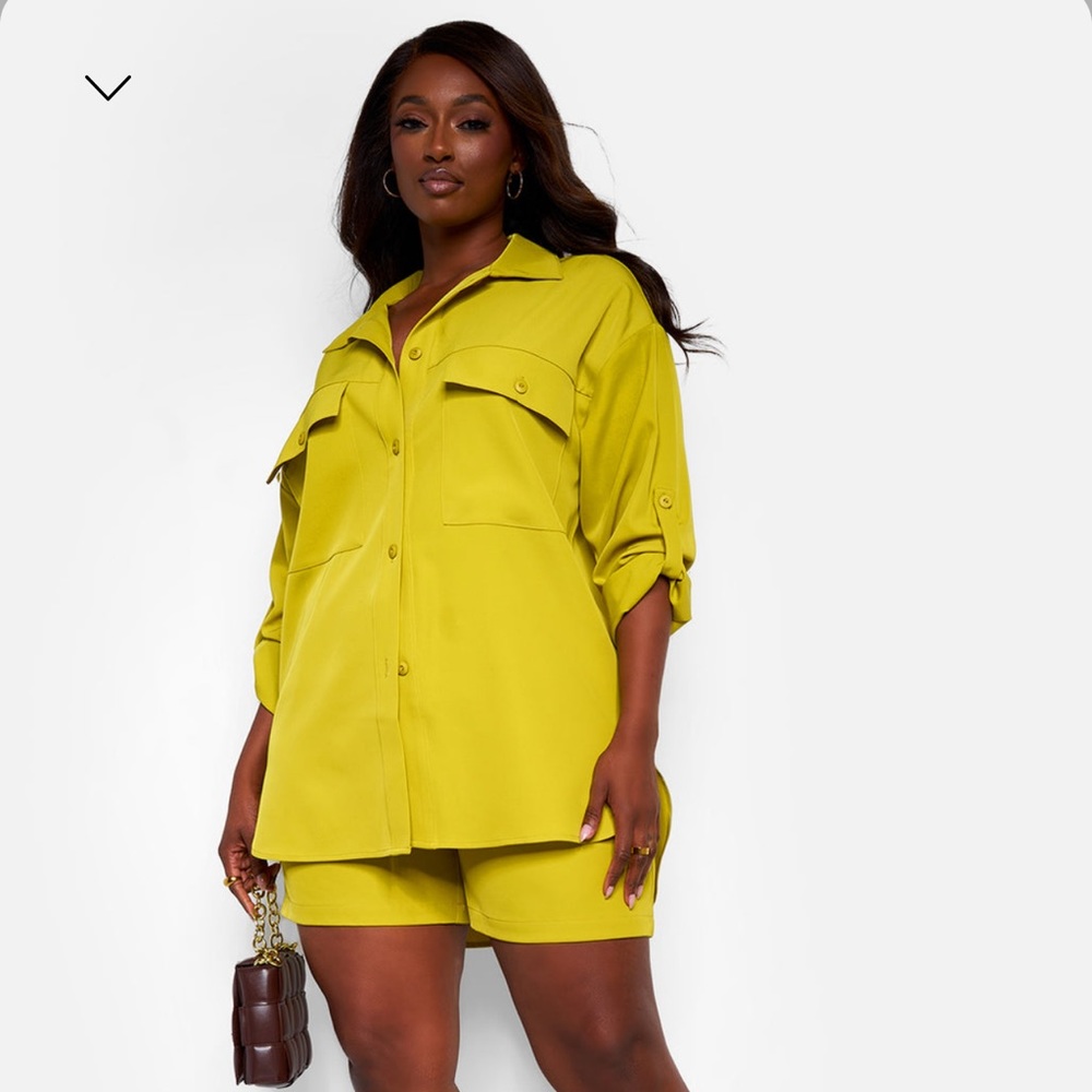 Rebdolls “Keep Up” Button Down Blouse size 3X 22/24 in Chartreuse (Never Worn)